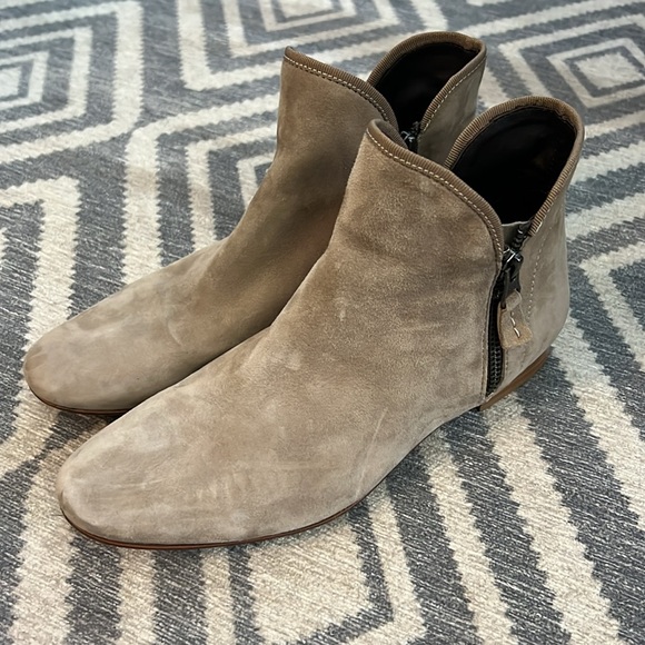 Bernardo “Frankie” Suede Leather Ankle Boots - Picture 3 of 6